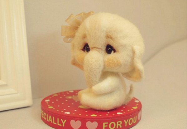 Cute and cute DIY baby elephant made from wool felt