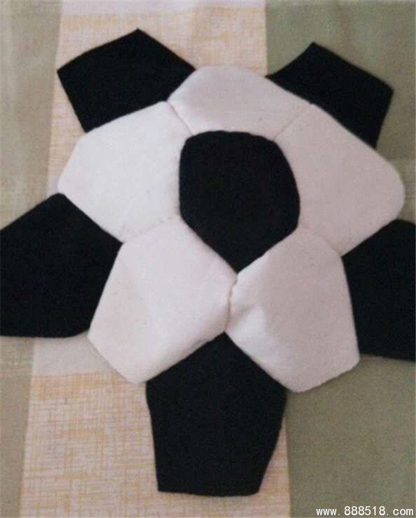 DIY a fabric handmade football for your baby at home