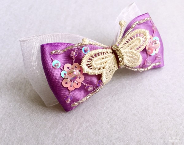 Tutorial on how to make beautiful and tender butterfly hairpins with ribbons