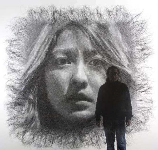 Realistic Wire Mesh Portraits