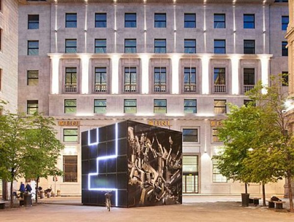 Solar hotspot cubes on Italian streets