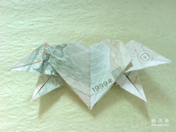 Paper art hand-making tutorial, heart with wings, heart-shaped origami, high-flying heart, real-life tutorial on handmade paper money origami