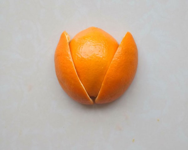 Tutorial on how to make a chicken from oranges