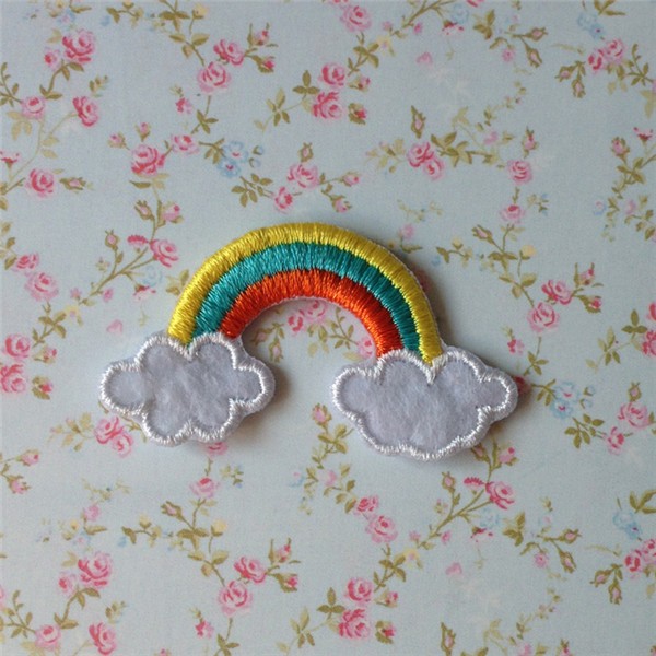 Fashionable cartoon hand-embroidered cute little badge made by DIY