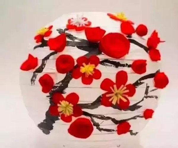 How to make festive plum blossom lanterns for the Mid-Autumn Festival