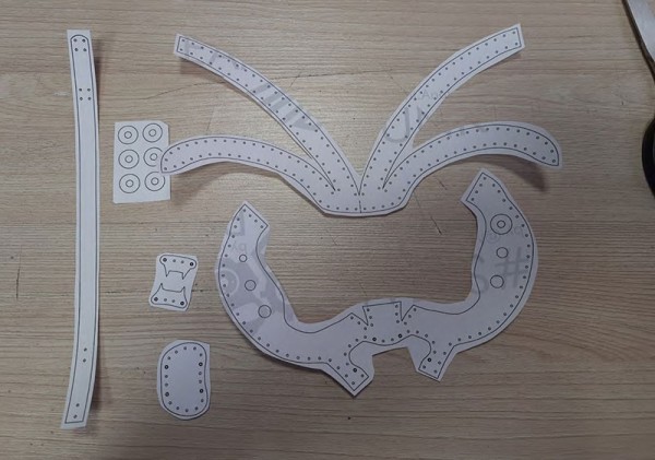 Special-shaped key cover production process