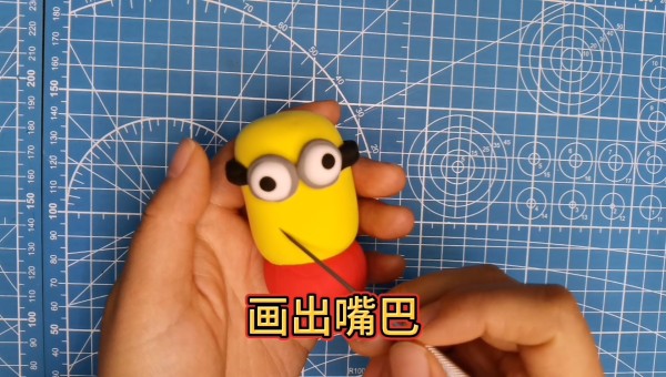 It is simple and easy to make handmade clay plasticine minion, which is suitable for parent-child interactive games at first glance.