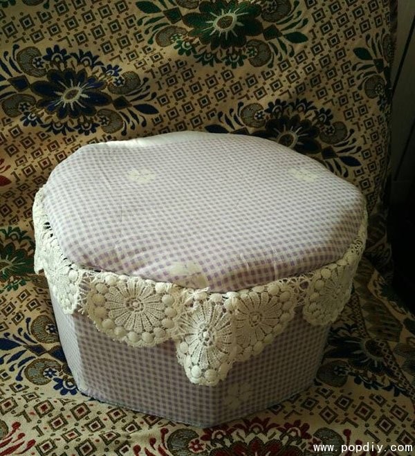 Creative fabric DIY turns milk powder cans into beautiful little stools