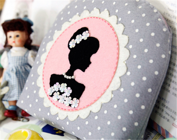 Creative non-woven handmade fabric DIY princess clutch coin purse