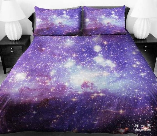 Creative bedding design. What kind of dreams will you have when you sleep on these starry sky dreamy beds? 