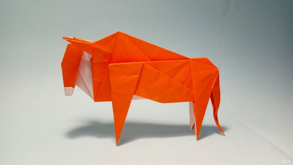 Paper art handmade origami art, animal origami cute version of wildebeest HD handmade origami illustrated tutorial