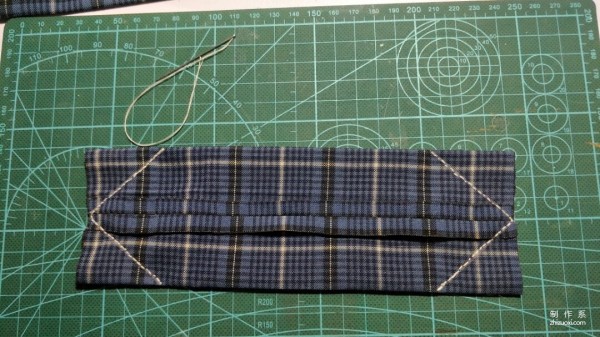 Fabric hand-making, a hand-making method of a jk bow tie double-layered bow