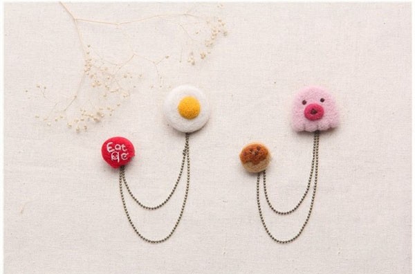 Appreciation of creative wool felt summer small objects brooch pendant