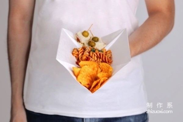 Appreciation of creative origami fast food plates