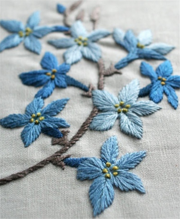 Various ultra-elegant and exquisite hand-embroidered DIY works