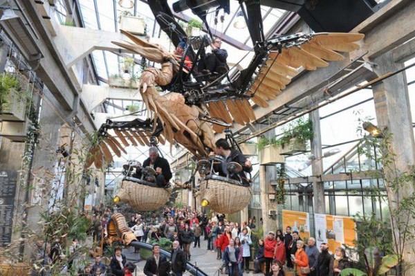 Mechanical City of Nantes, France: Robot animals are on the move