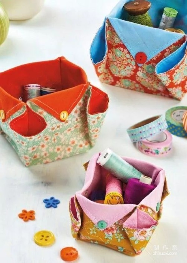 The cloth-like storage bag can be made when you are bored at home. It is not very practical!