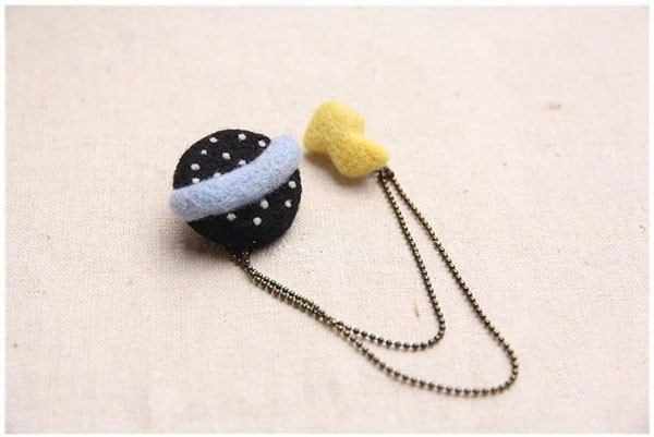 Appreciation of creative wool felt summer small objects brooch pendant