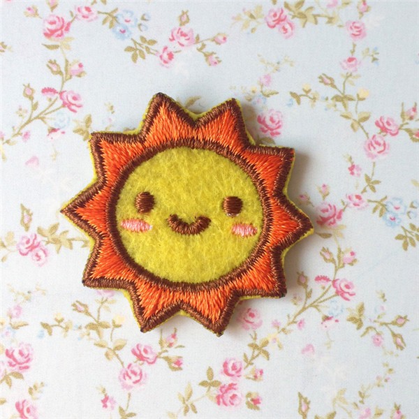 Fashionable cartoon hand-embroidered cute little badge made by DIY