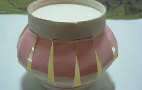 An illustrated tutorial on how to make lanterns for the Mid-Autumn Festival