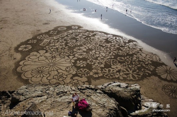 Amazing sand art