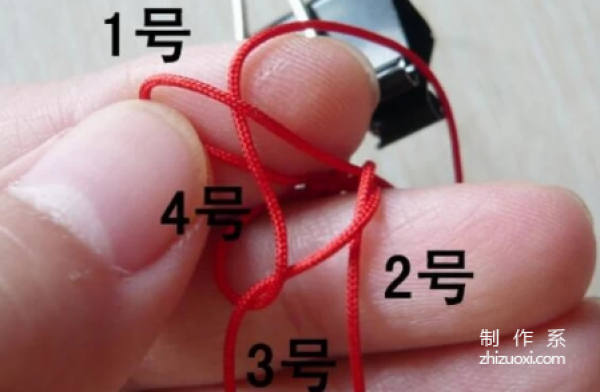 How to make a simple and beautiful bracelet from a rope