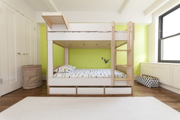 Simple and stylish all-in-one customized childrens bed