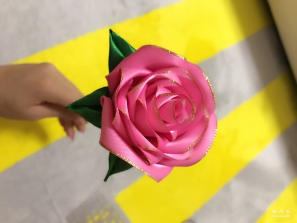 How to make a beautiful rose with ribbon