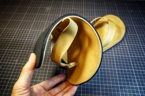 Making basic leather flip-flops (with drawings)