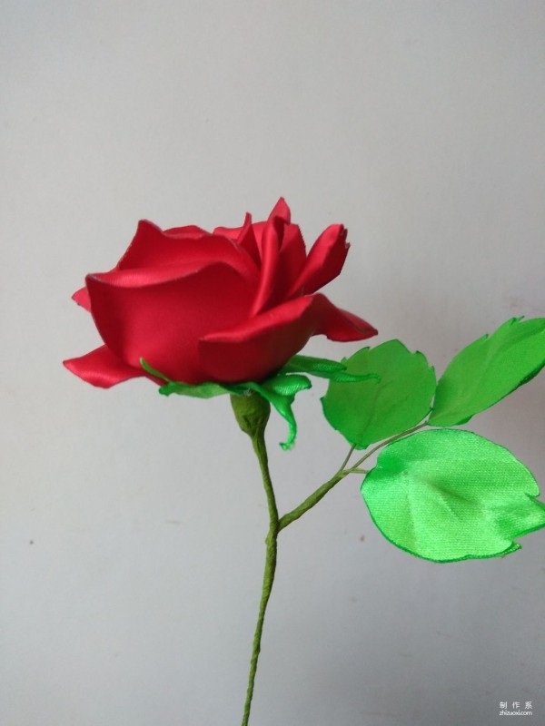 Handmade ribbons, handmade methods of burning beautiful roses on ribbons