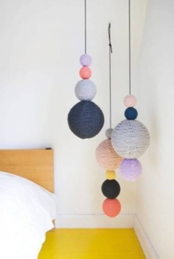 Simple method of making yarn ball pendants