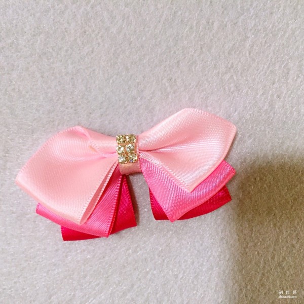 How to make a simple and beautiful little hairpin with ribbon by hand