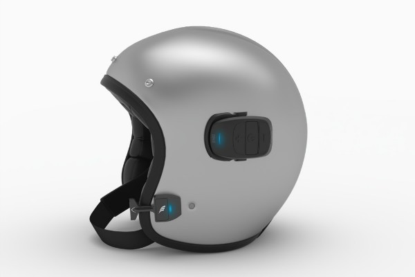 Domio Pro is an artifact that turns your helmet into a speaker