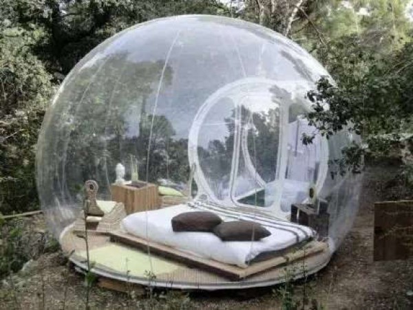 Fully transparent bubble tent