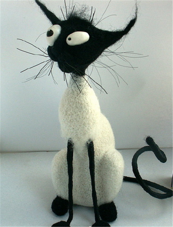 Creatively make a funny afro cat with wool felt