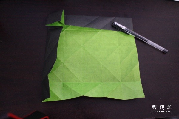 Creative origami, two-color origami, NIKE logo origami real shot illustrated tutorial