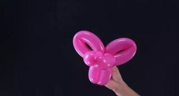 Tutorial on making a beautiful tulip with magic balloon creativity