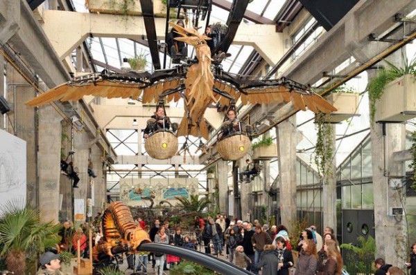 Mechanical City of Nantes, France: Robot animals are on the move