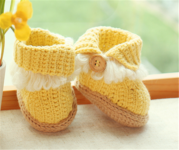 Handmade DIY crochet malt baby crochet shoes and baby super running shoes