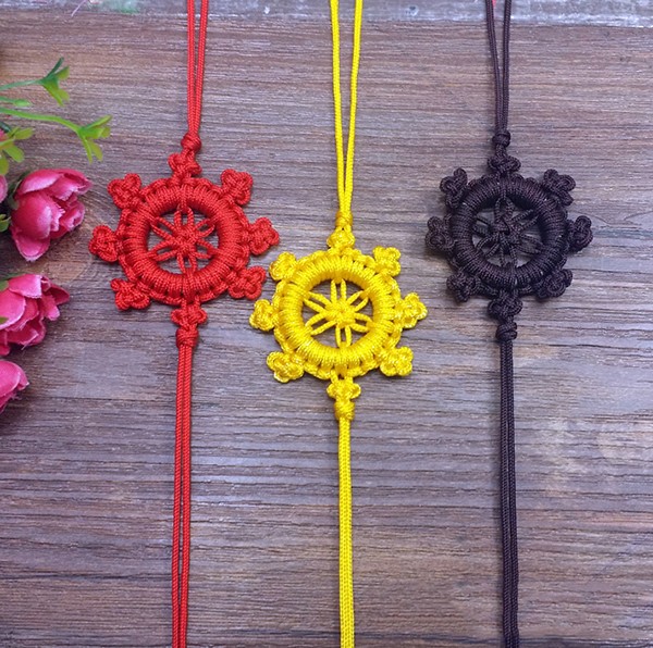 Appreciation of beautiful handmade DIY creative weaving auspicious Chinese knot products