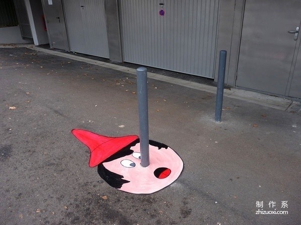 I really like this kind of street creativity. Is the last picture the Silk Road? [Thumbs up]