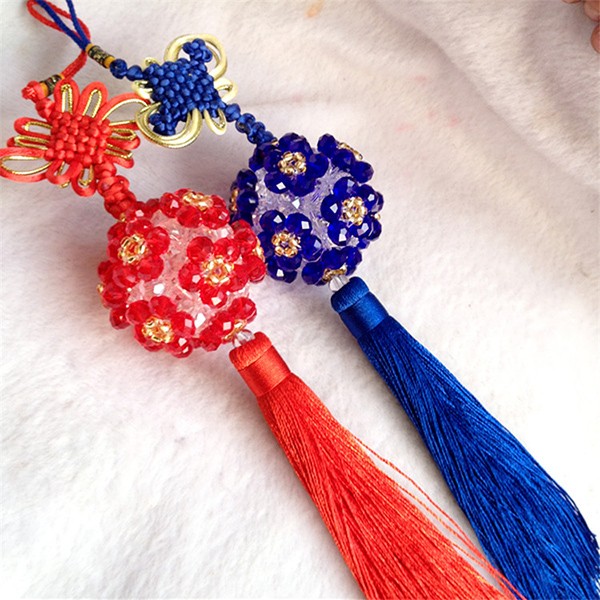 Beaded handmade DIY red and blue Chinese knot pendant product appreciation