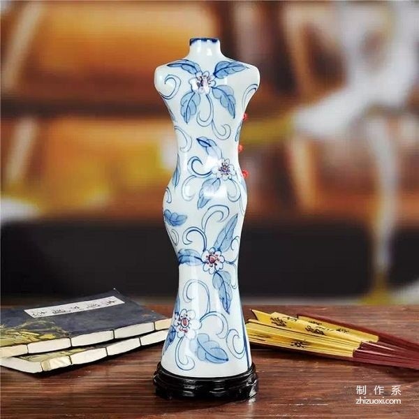 Creative Chinese style, when cheongsam meets blue and white porcelain