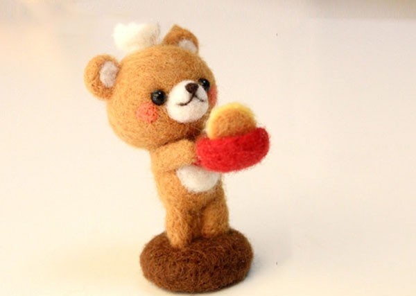 Appreciation of DIY Greedy Bear Pancake Doll made from wool felt