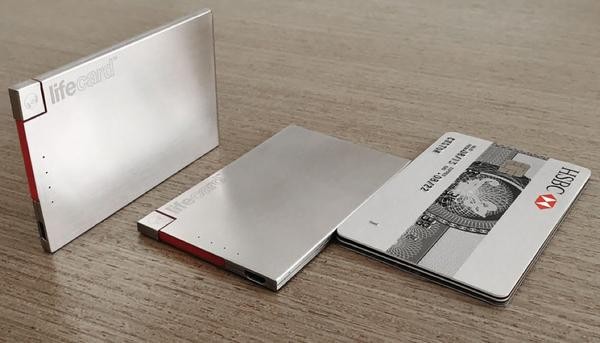 Lifecard is a power bank thin enough to fit in your wallet