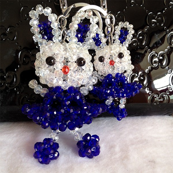 Appreciation of DIY handmade crystal beaded cute zodiac Rabbit ornaments