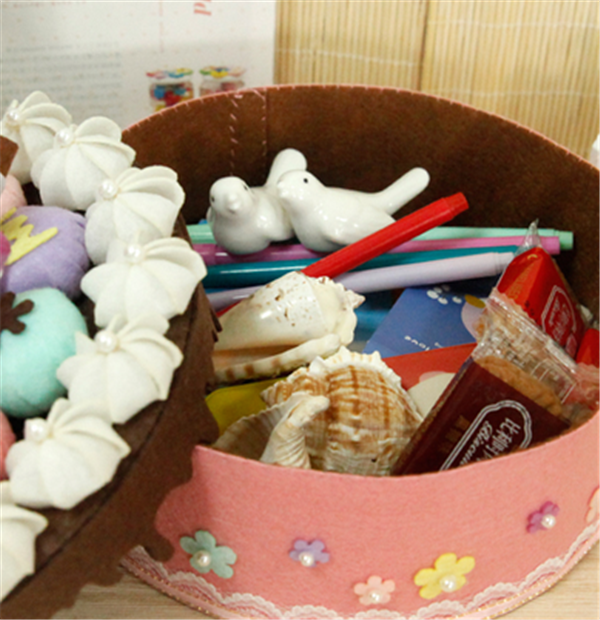 Non-woven handmade fabric DIY birthday cake toy storage box