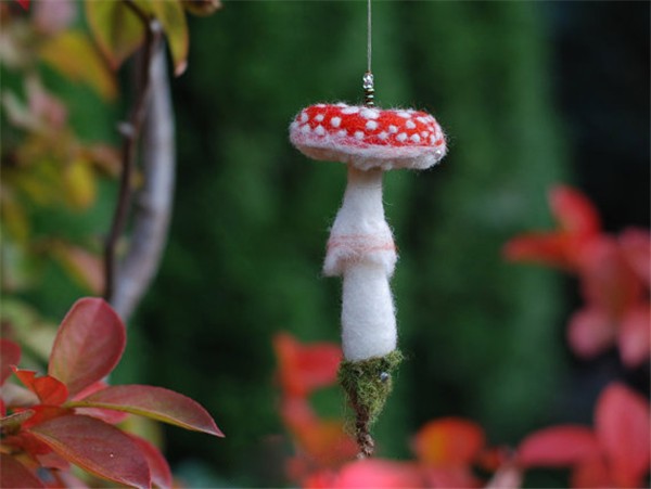 Mysterious and lovely handmade wool felt DIY mushroom head works