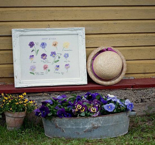 Beautiful photo frame made with embroidered handmade DIY beautiful flowers and plants