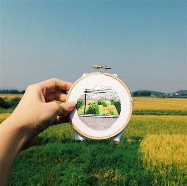 Hand embroidery DIY expression of landscape art